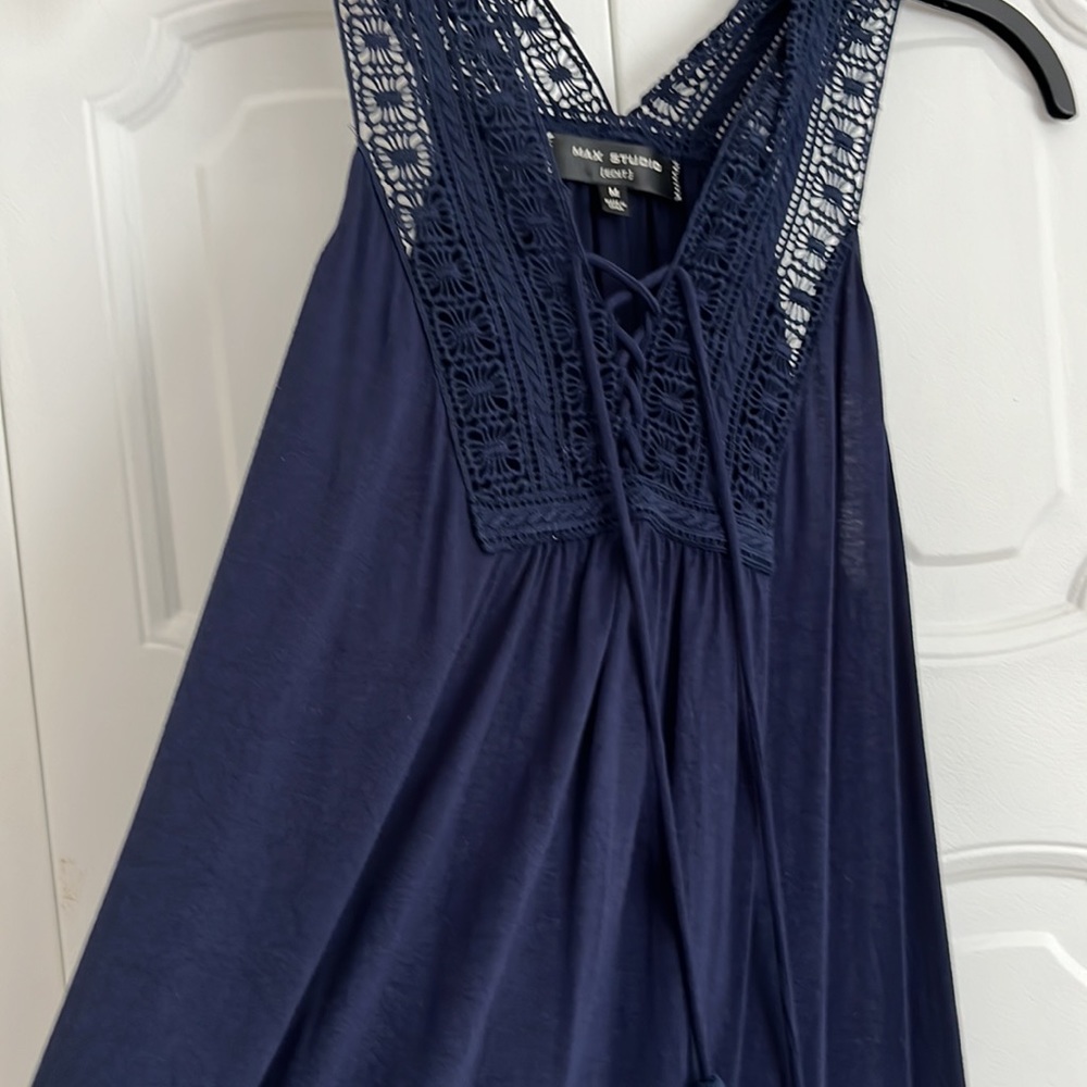 Max Studio sleeves tank